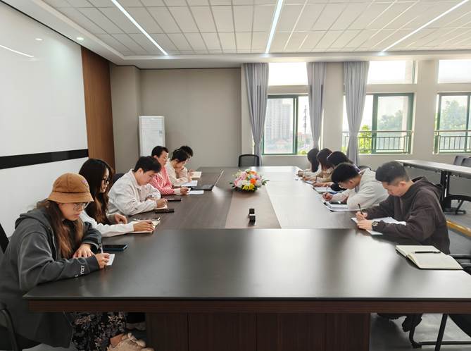 77f04b17f862198cce061331cf1d008e